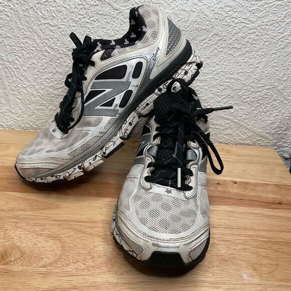 New Balance Womens‎ 2014 Run Disney Minnie Mouse Running Shoes W860DIS5 Size 7,5 - Picture 11 of 12